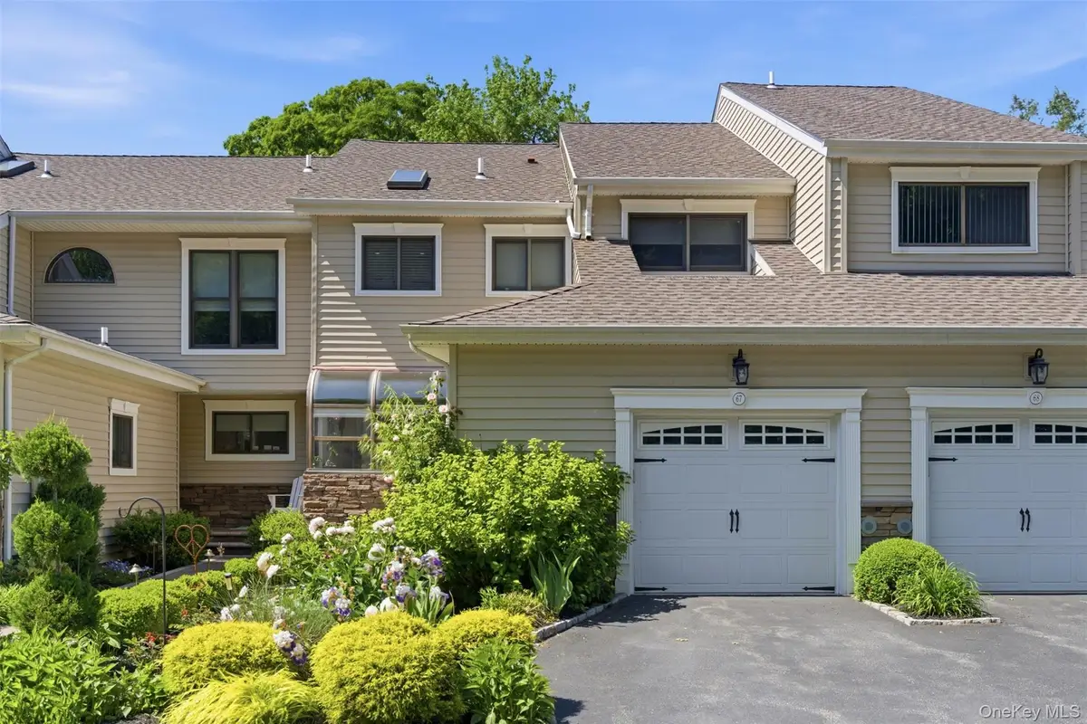 67 Villas Circle, Melville, NY 11747 - #1