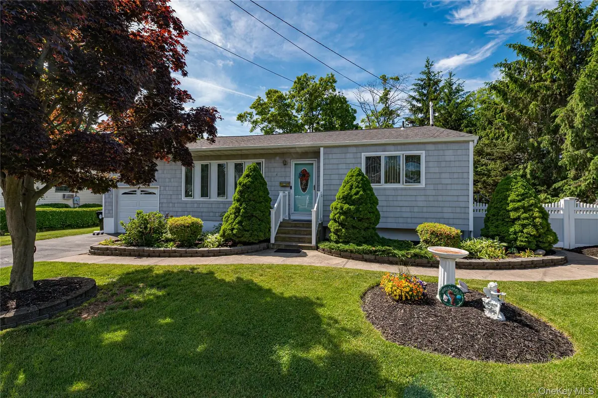 6 45th Street, Islip, NY 11751 - #1