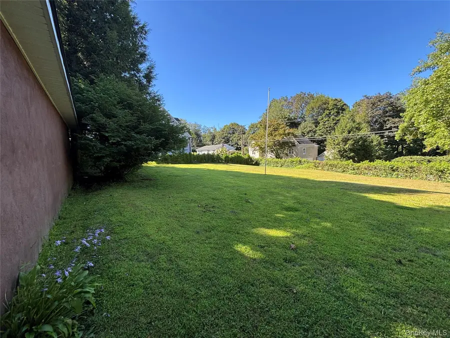 4 Lottie, Lake Carmel, NY 10512 - #2