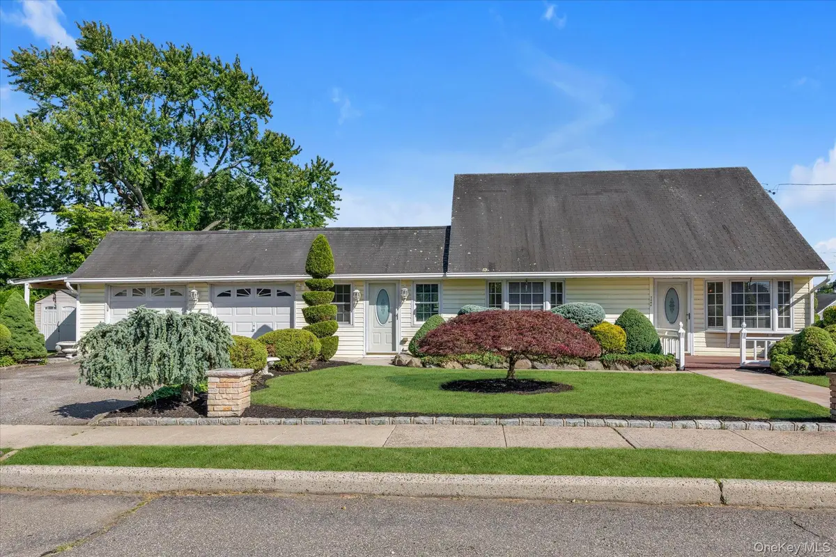 2484 Lindy Road, Westbury, NY 11590 - #1