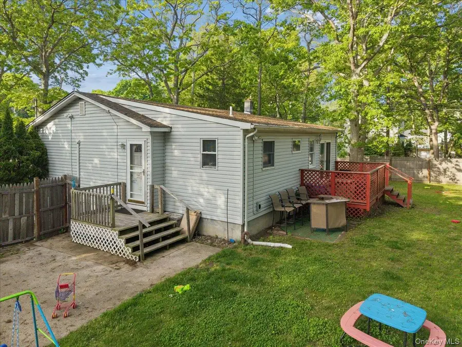 84 Queen Road, Mastic Beach, NY 11951 - #3