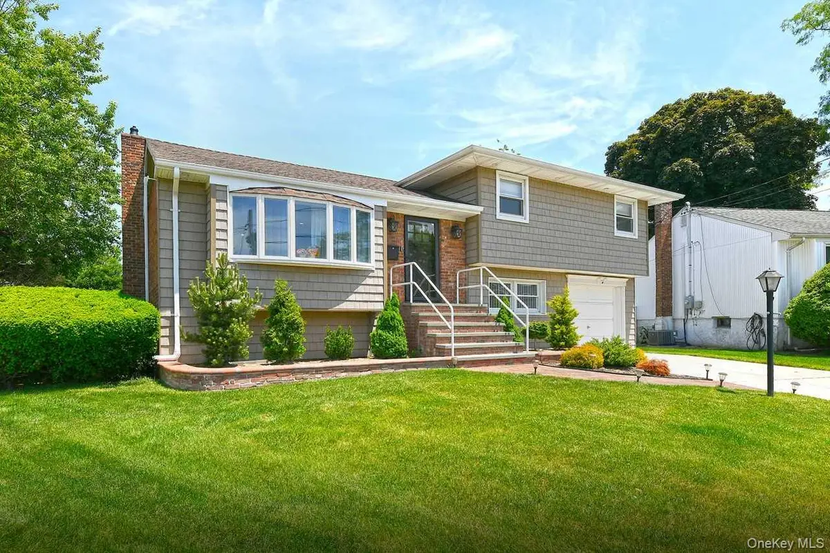 2885 Gerald Court, North Bellmore, NY 11710 - #1
