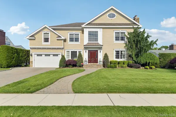217 Wellington Road, Garden City, NY 11530