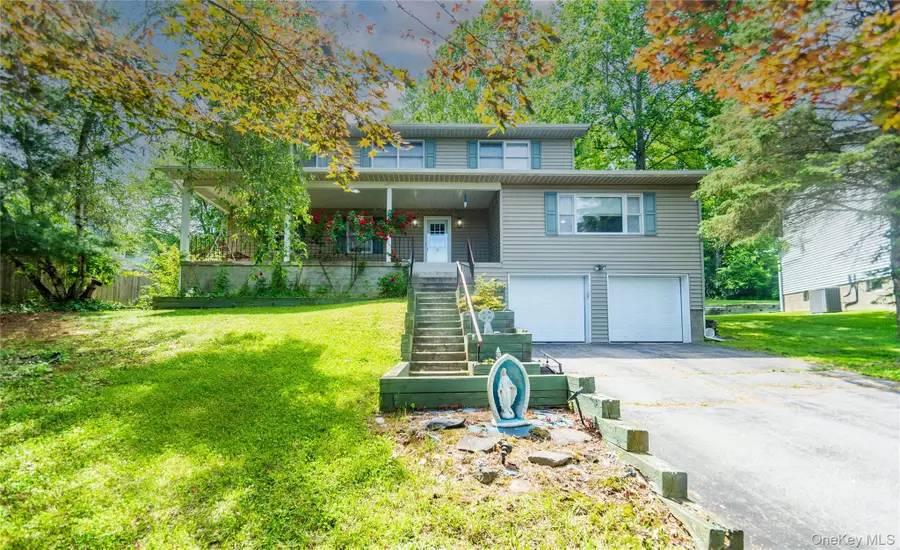 8 Shaker Court, New Windsor, NY 12553 - #3