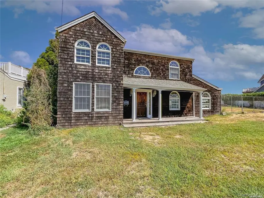 187 Sequams Lane Center, West Islip, NY 11795 - #3