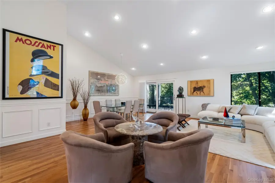 265 Sparrow Drive #265, Manhasset, NY 11030 - #3