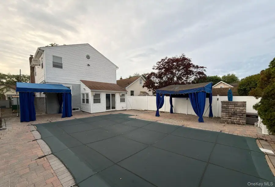 255 Rolling Street, Malverne, NY 11565 - #3