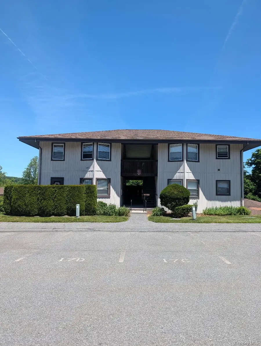 17 Hastings Court #A, Jefferson Valley Yorktown, NY 10598 - #2