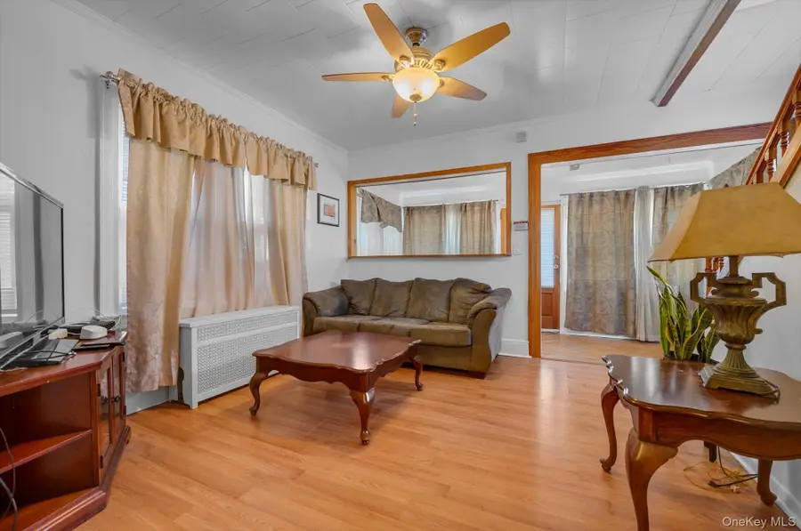 225-13 95th Avenue, Floral Park, NY 11001 - #3