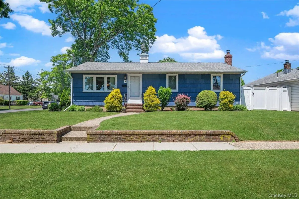 3 Cherry Street, Massapequa, NY 11758 - #1