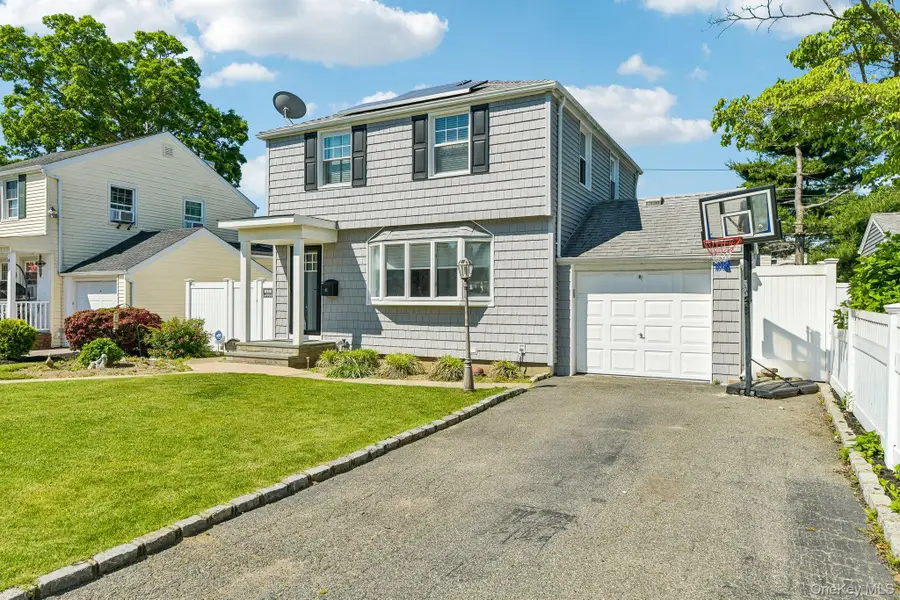 93 Crest Road W, Merrick, NY 11566 - #2