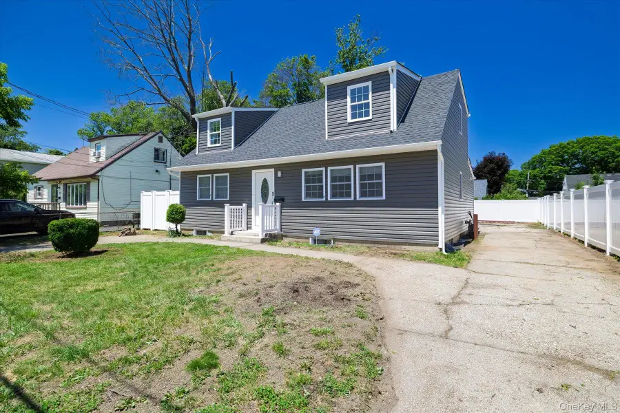 27 New Avenue, Wyandanch, NY 11798 - #2