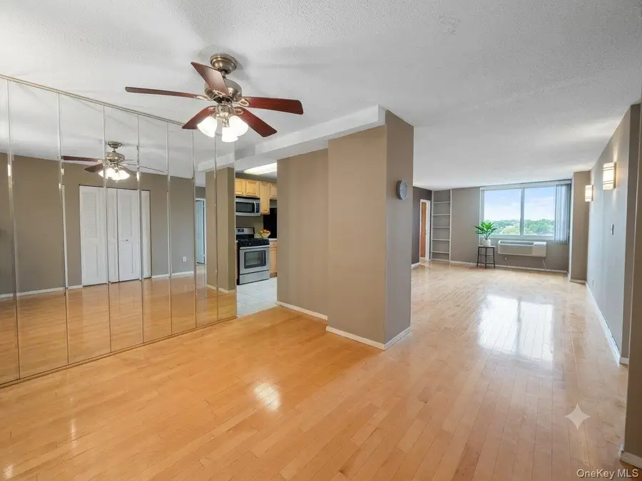 118 18 Union Tpke #Apt B4, Kew Gardens, NY 11415 - #2