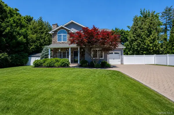 257 4th Street, Saint James, NY 11780