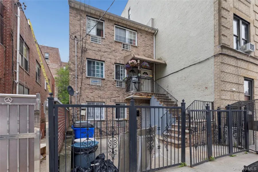 2722 Wallace Avenue, Bronx, NY 10467 - #2