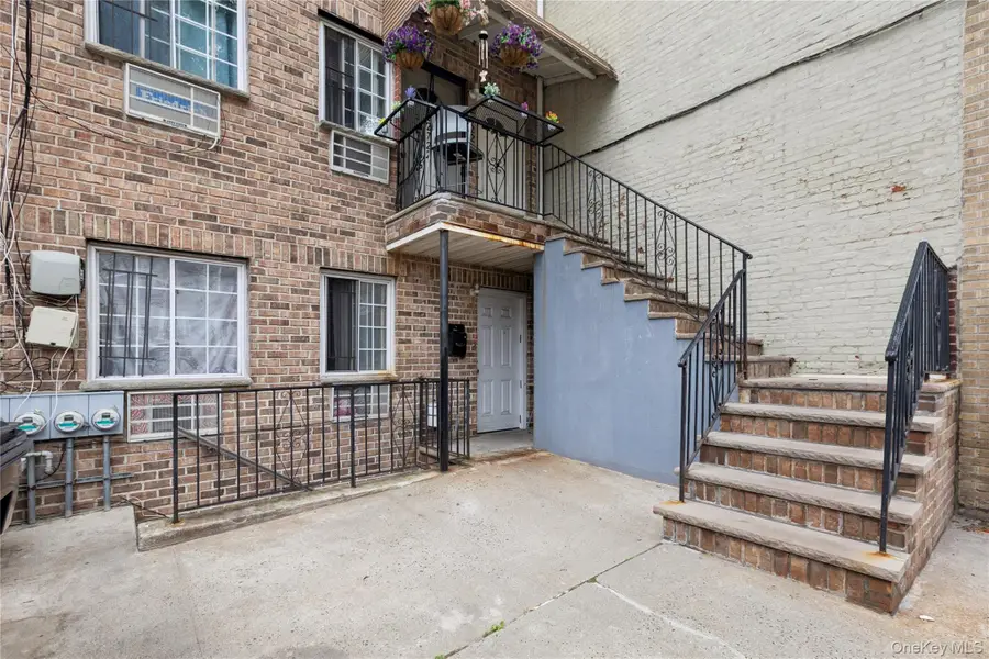 2722 Wallace Avenue, Bronx, NY 10467 - #3