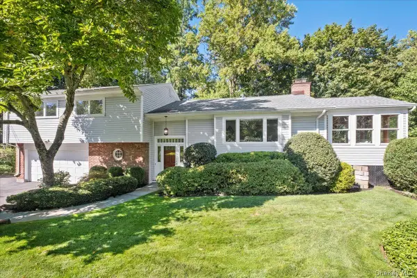 268 Broadfield Road, New Rochelle, NY 10804