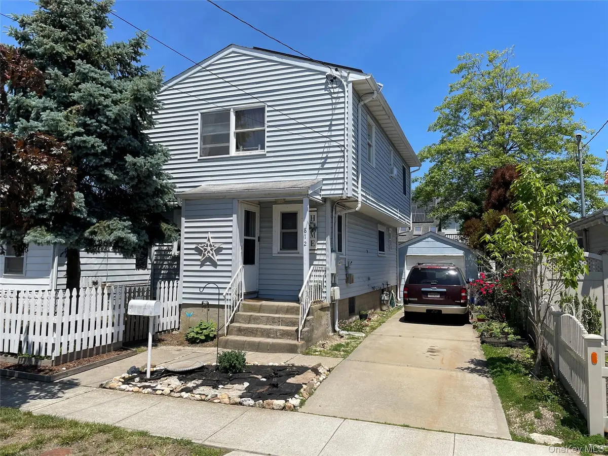 812 S 6th Street, Lindenhurst, NY 11757 - #1