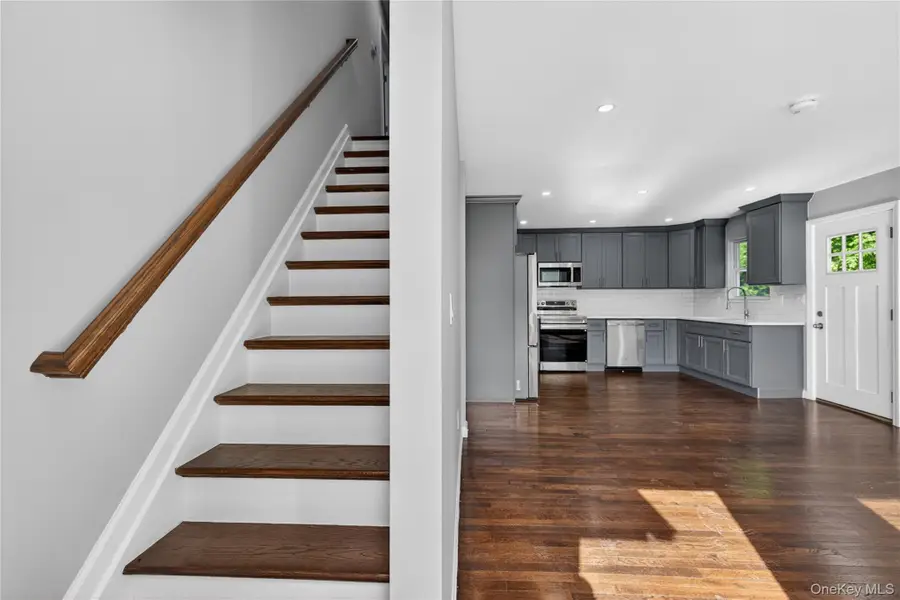 68 Cyprus Avenue, Brentwood, NY 11717 - #2