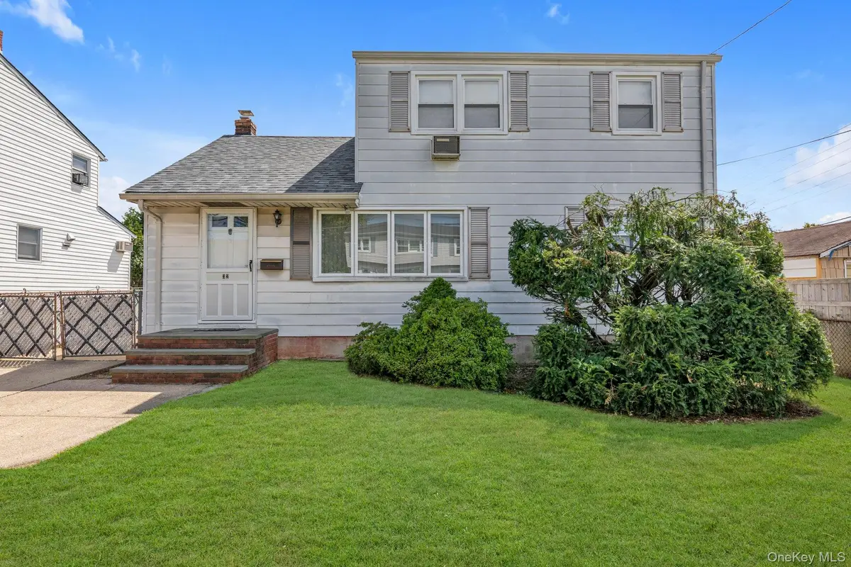 32 Jersey Street, Hicksville, NY 11801 - #1