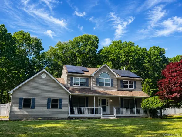 27 4th Avenue, Rocky Point, NY 11778