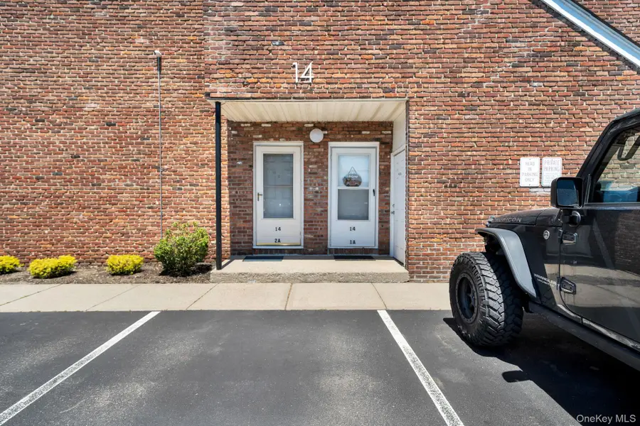 14 Ivy Street #1A, Farmingdale, NY 11735 - #3