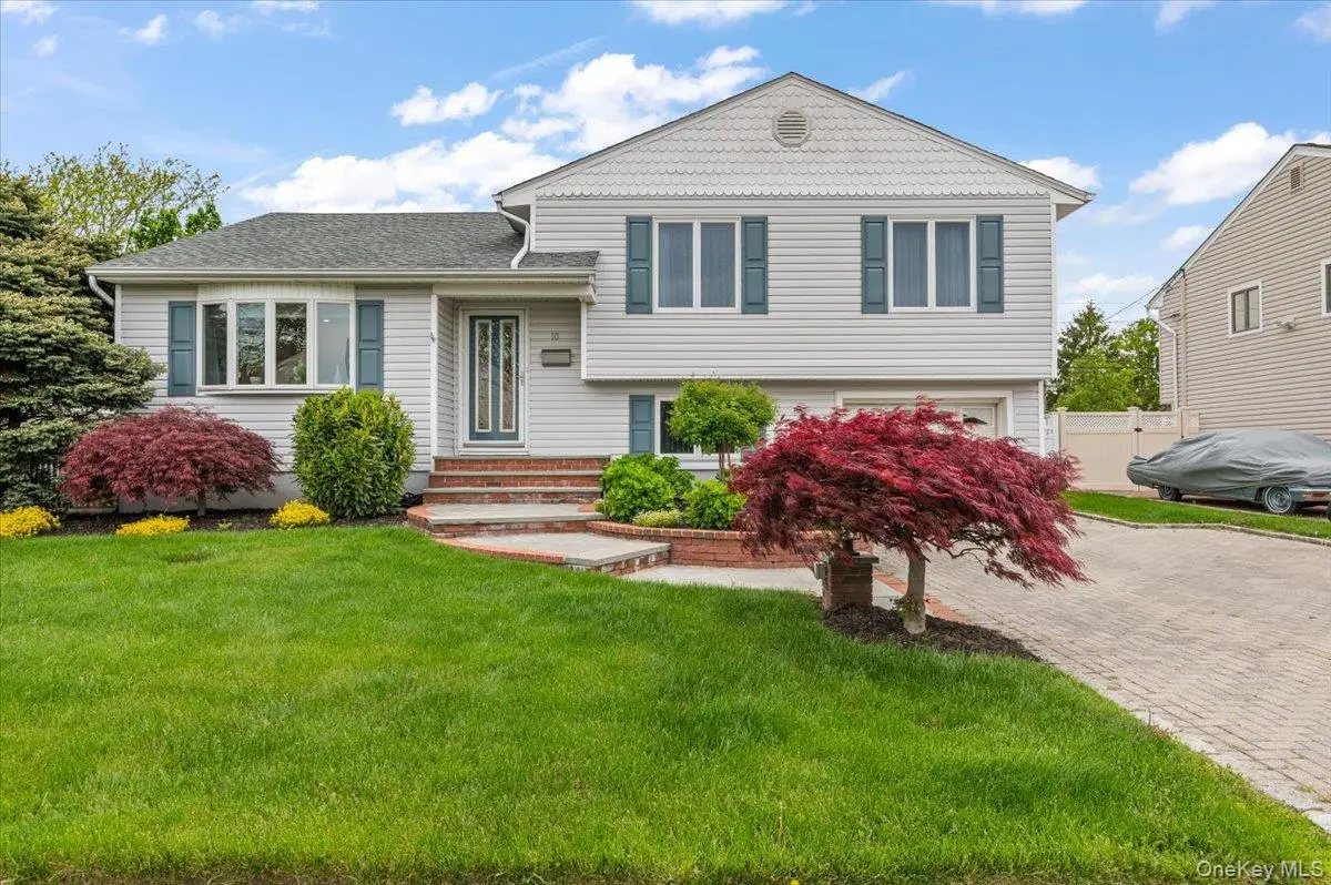 10 Peter Road, Hicksville, NY 11801 - #1