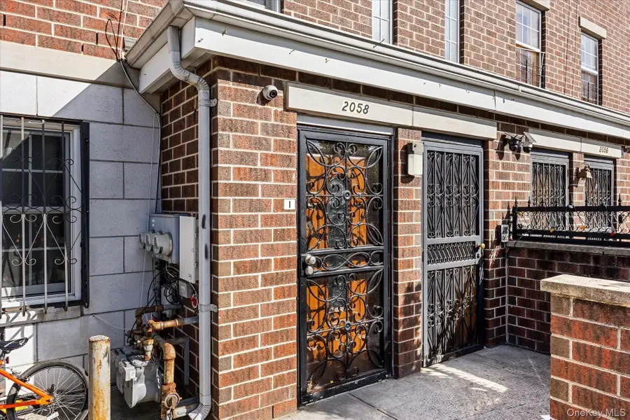 2058 Washington Avenue, Bronx, NY 10457 - #3