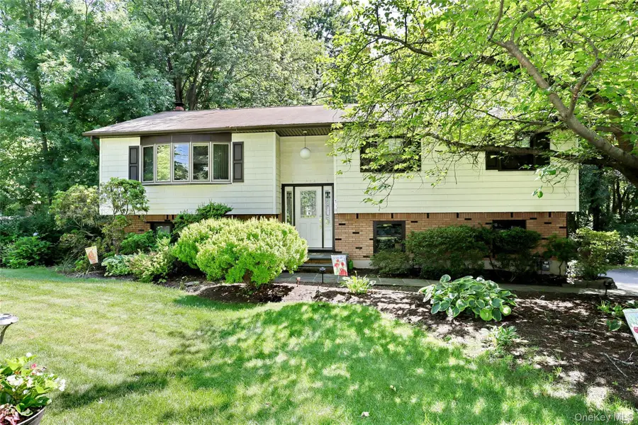150 Schweizer Lane, Bardonia, NY 10954 - #2
