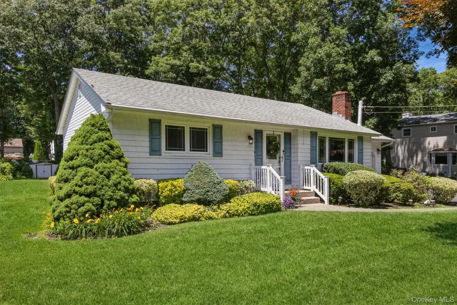 42 Summit Drive, Smithtown, NY 11787 - #3