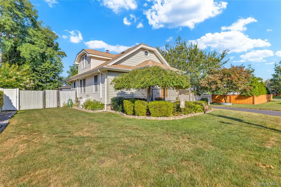 245 N N 7th Street, Lindenhurst, NY 11757 - #3