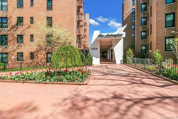 139-15 83rd Avenue #305, Briarwood, NY 11435 - #1