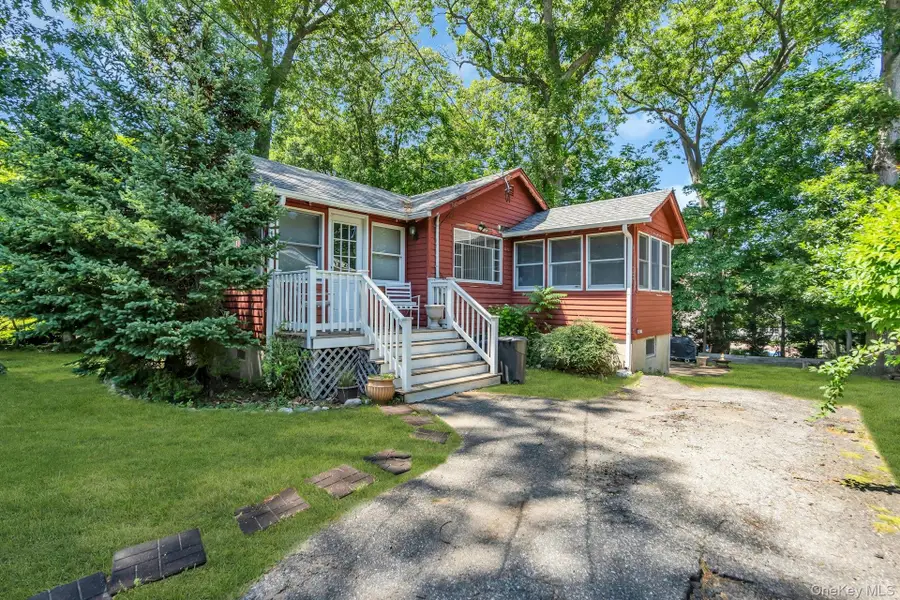 33 Cedar Drive, Miller Place, NY 11764 - #2