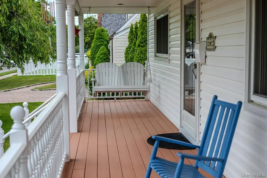 162 N Elm Street, Massapequa, NY 11758 - #3