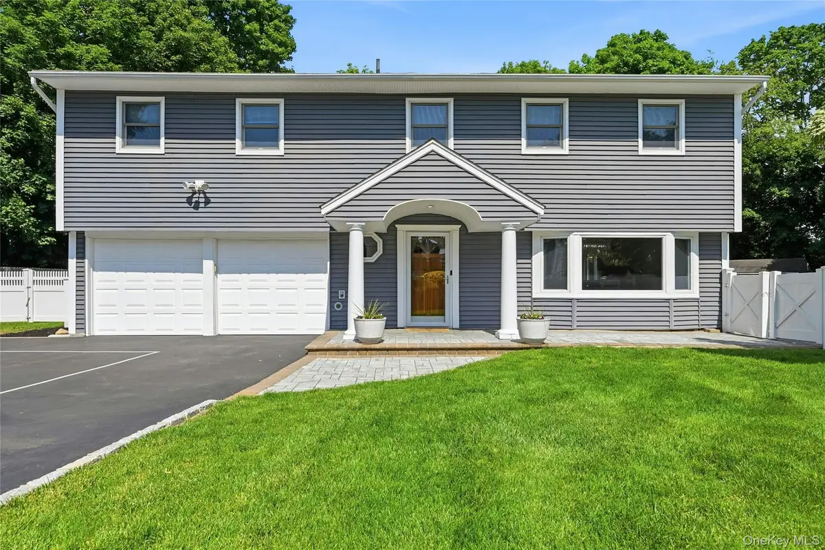 10 Mansfield Lane S, East Northport, NY 11731 - #1