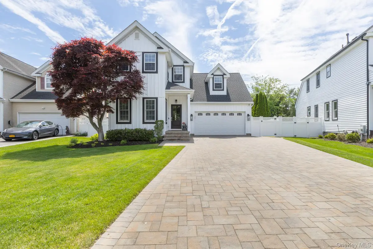 11 Coventry Lane, Smithtown, NY 11787 - #1