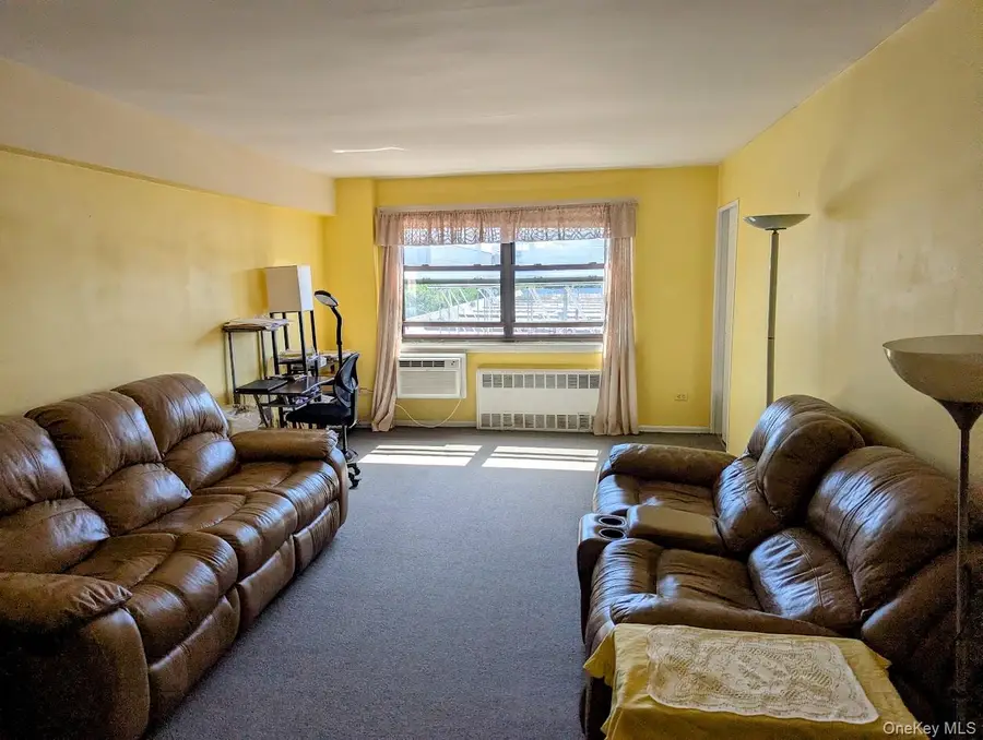 57-10 Junction Blvd #4G, Elmhurst, NY 11373 - #3