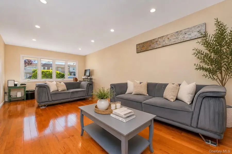 426 N Corona Avenue #7, Valley Stream, NY 11580 - #2