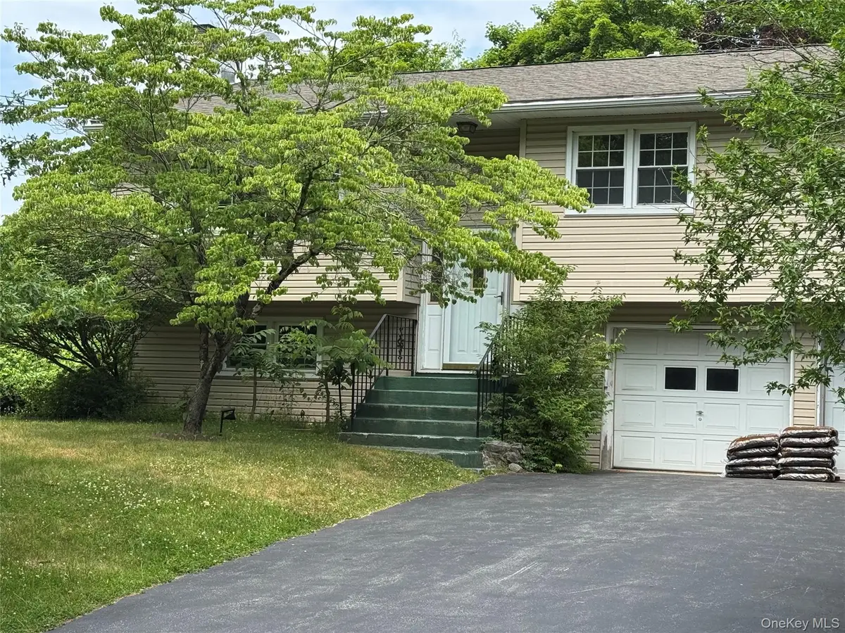 11 Lynbrook Road, Poughkeepsie, NY 12603 - #1