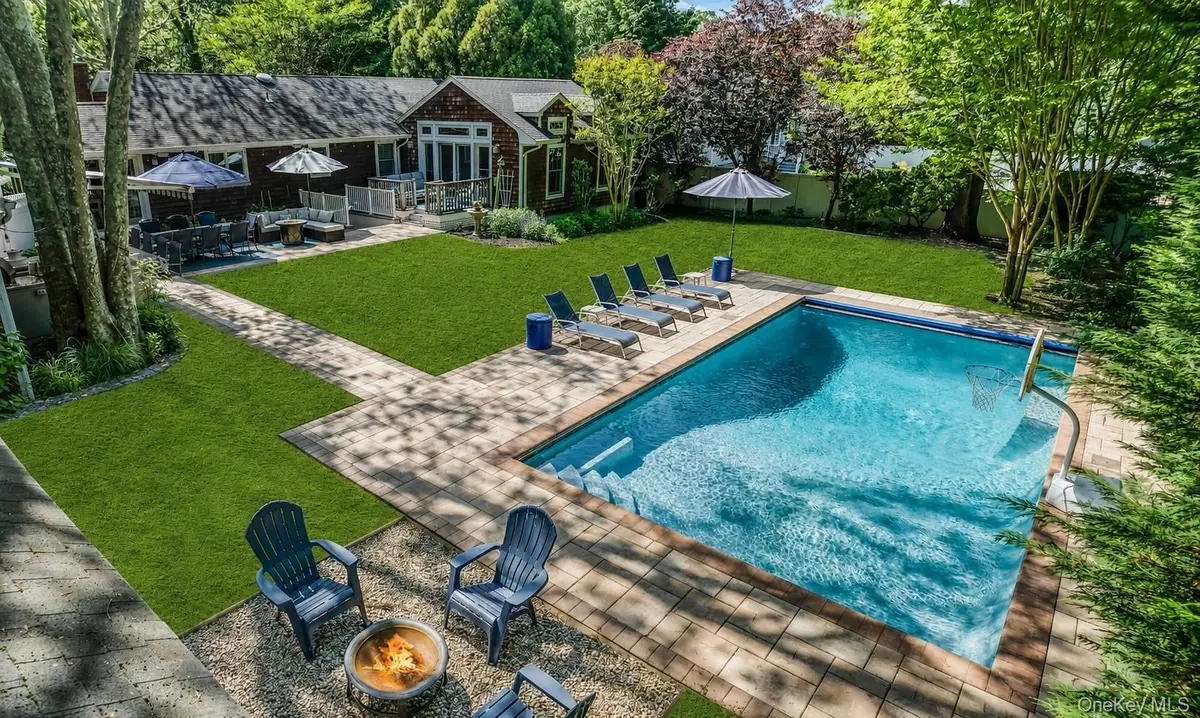 530 Woodcliff Drive, Mattituck, NY 11952 - #1
