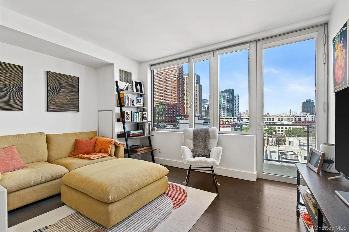 519 Borden Avenue #7B, Long Island City, NY 11101 - #1