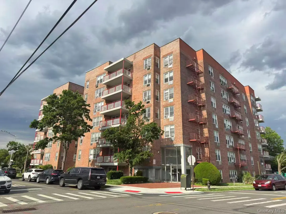 34-25 150th Place #4B, Flushing, NY 11354 - #1