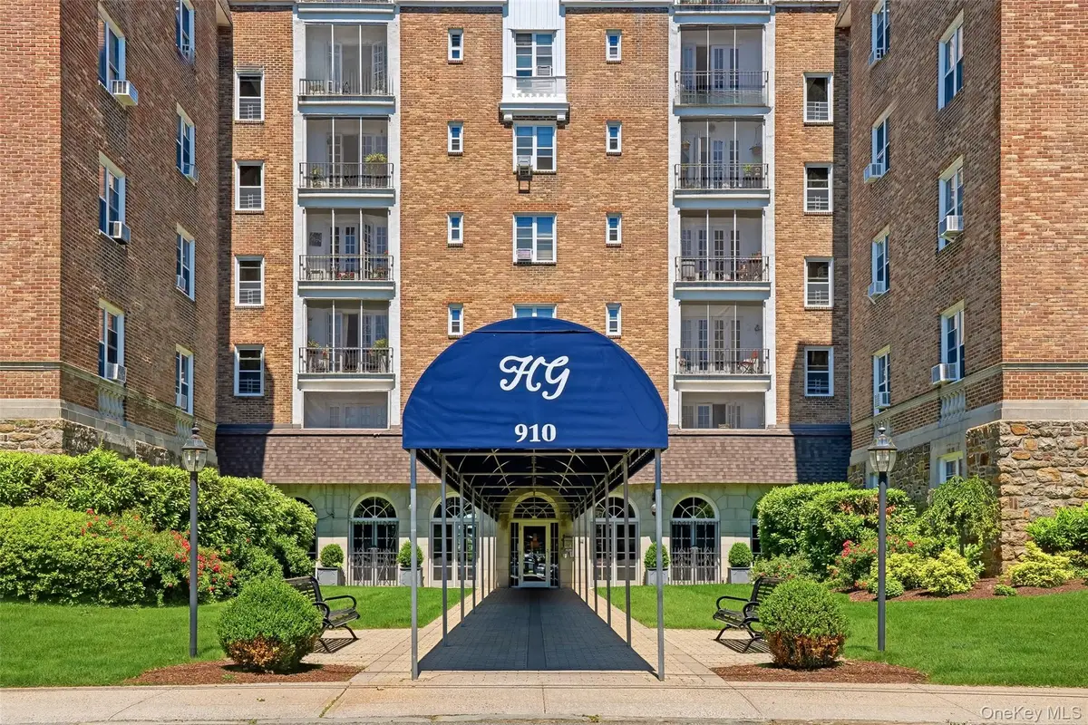 910 Stuart Avenue #2C, Mamaroneck, NY 10543 - #1