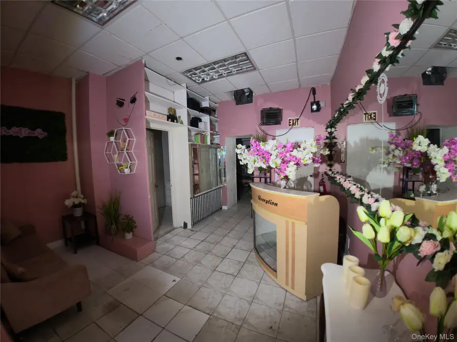 10428 Jamaica Avenue, Richmond Hill, NY 11418 - #3
