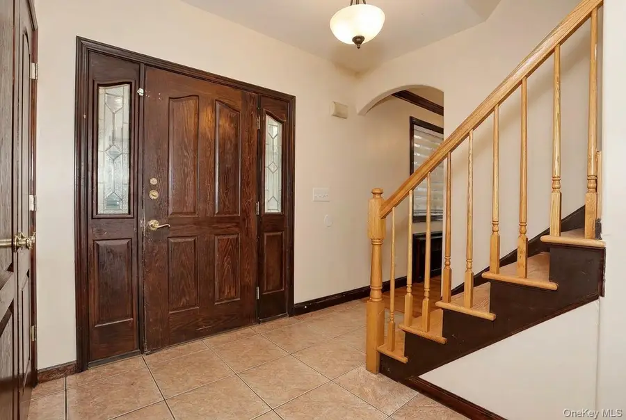 11 Laura Place #2, Spring Valley, NY 10977 - #3