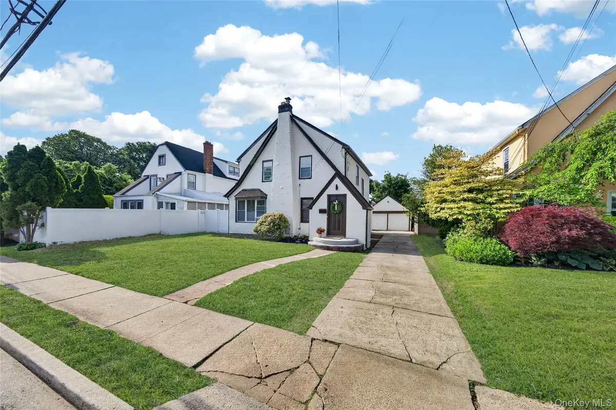 101 Argyle Road, West Hempstead, NY 11552 - #1