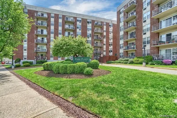 35 Park Avenue #2R, Suffern, NY 10901