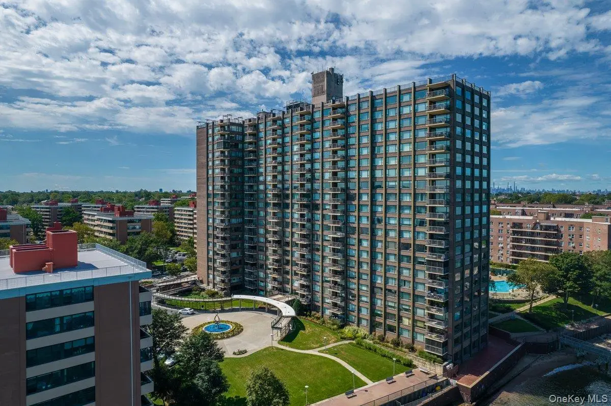 166-25 Powells Cove Boulevard #17F, Beechhurst, NY 11357 - #1