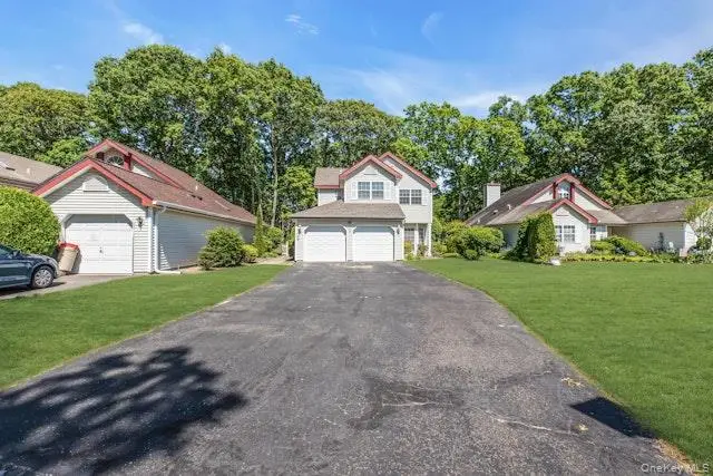 112 Dorado Court S, Middle Island, NY 11953 - #2