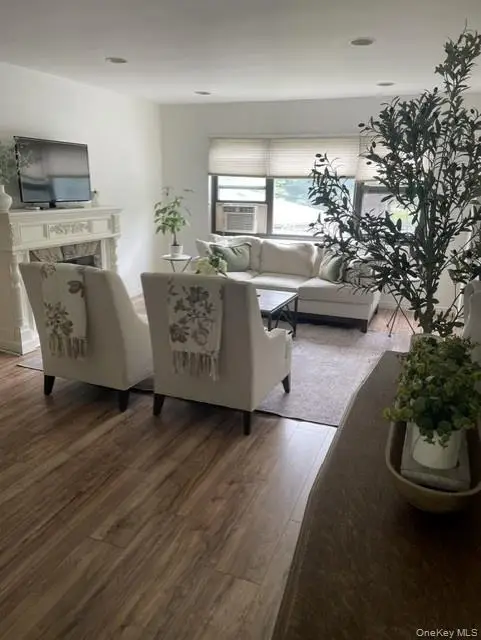 313 Main Street #A, Roslyn, NY 11576 - #1